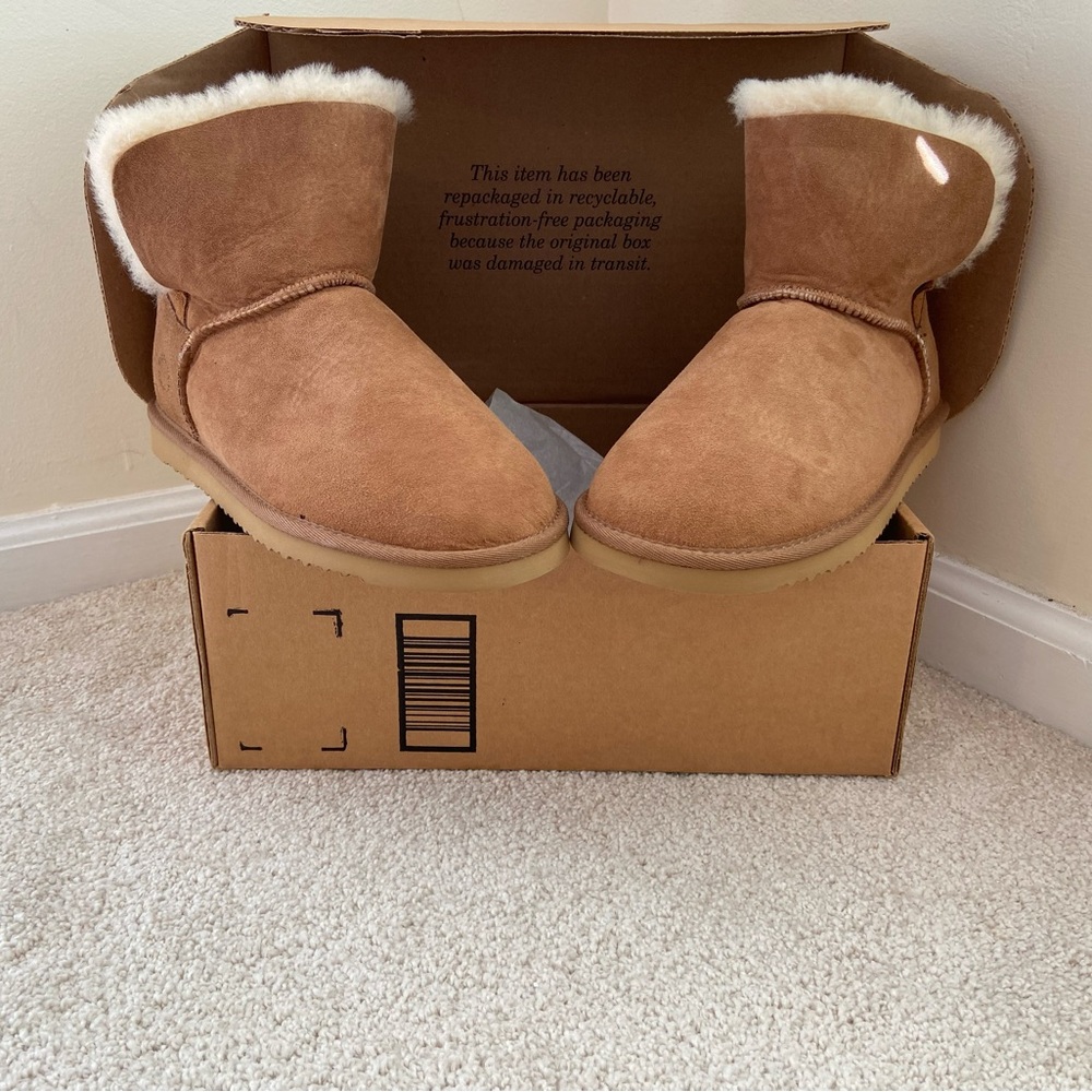 Women's Fireside by Dearfoams Perth Genuine Shearling Foldover Boot Slipper 9